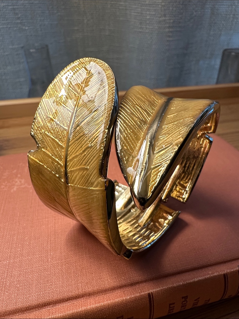 Decorative leaf objects